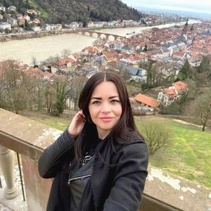 Meet your Posher, Cataleya